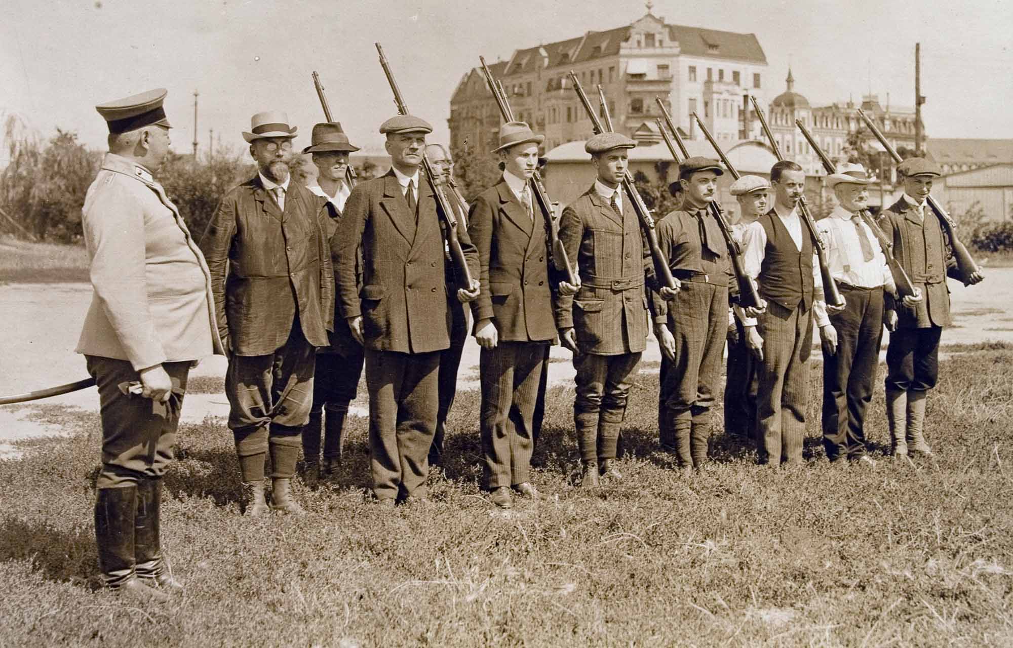 Erster Weltkrieg, Kriegsfreiwillige